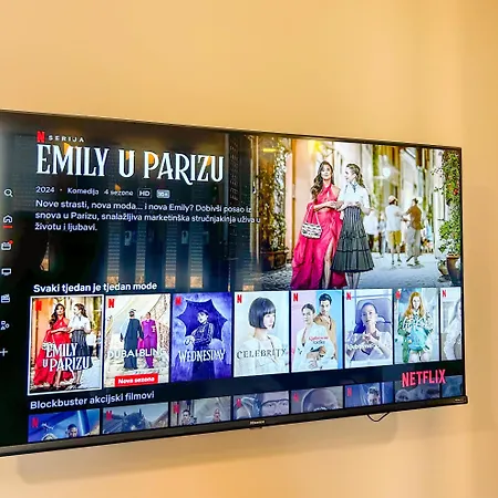 Lägenhet Merak2 Apartment- Free Garage Parking