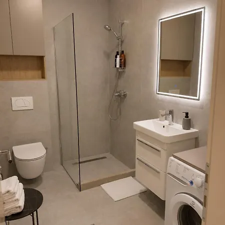 Merak2 Apartment- Free Garage Parking Апартаменты *